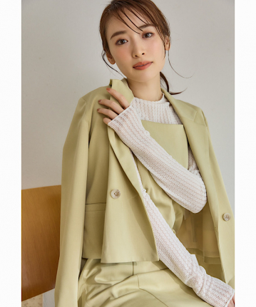 美品】STOLA ベージュ ジャケット ショート丈 | www.sugarbun.com