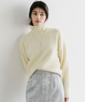 ライン切り替えハイネックニットプルオーバー｜Stola.（ストラ）公式
